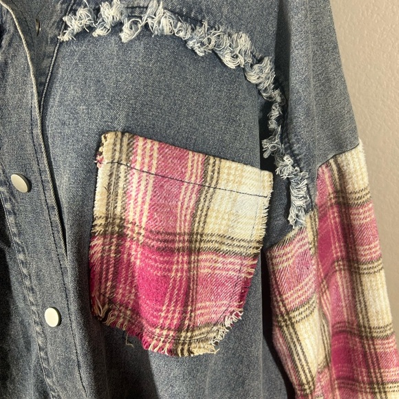 Umgee Boho Oversized Baggy Distressed Fringe Washed Denim & Plaid Shacket Sz M - Picture 4 of 13